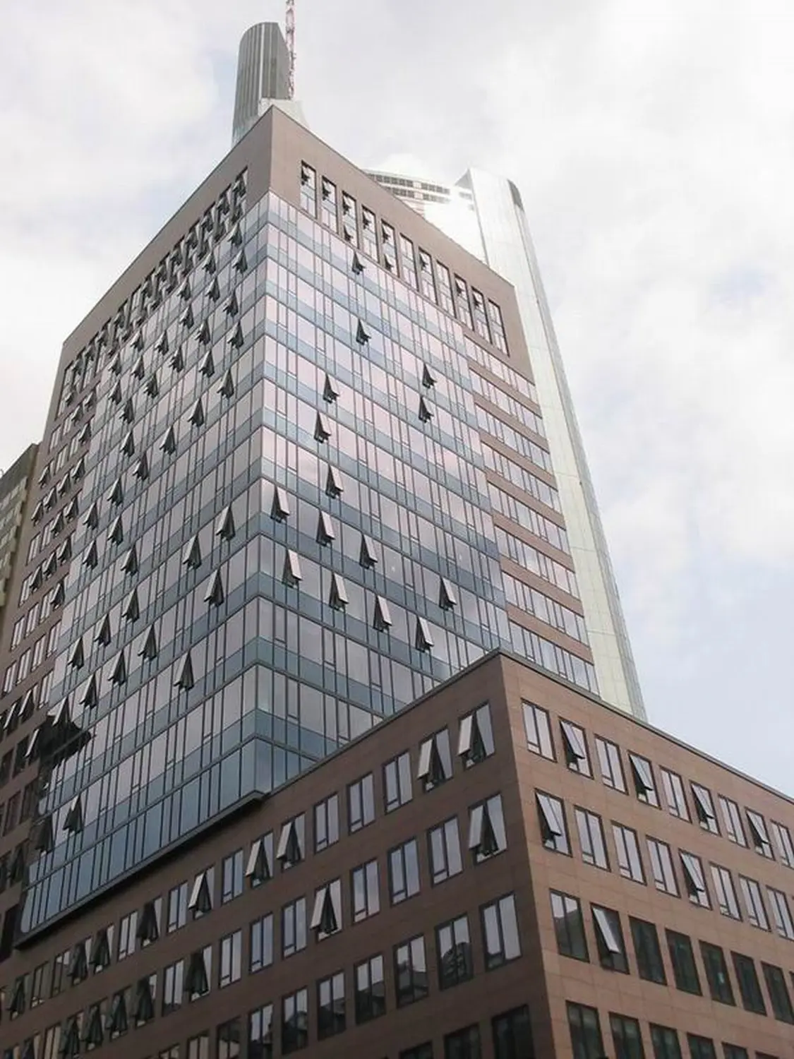 Projekt K26 Tower Frankfurt am Main von Eid Architecture
