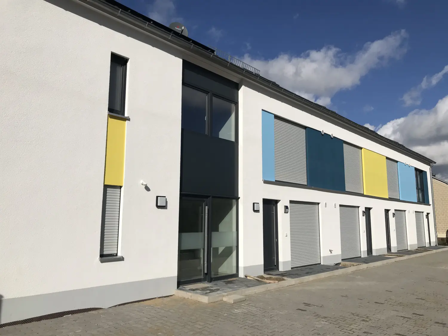 Neubau von 22 Studentenwohnungen von Eid Architecture